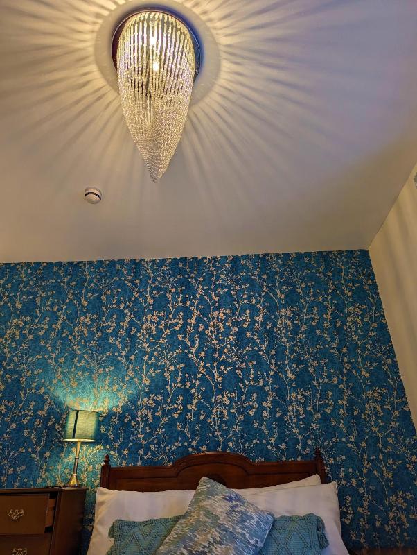 Deluxe Double Room with Bath image 3