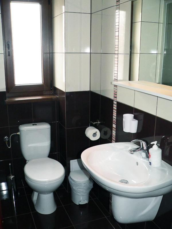 Double Room image 4