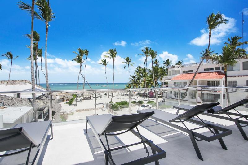 Luxury Villa in Bávaro Just on the Beach - image 28