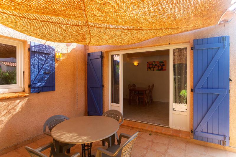 Two-Bedroom Apartment with Air conditioning image 3