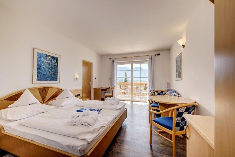 Comfort Double Room with Balcony image 1