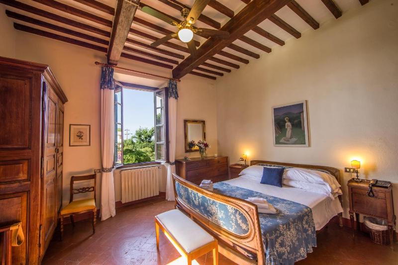 Superior Double Room image 3