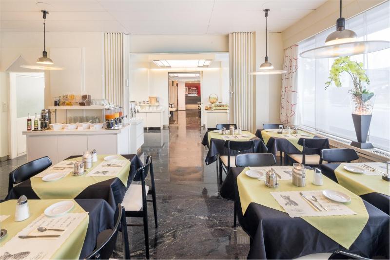 Twin Room Standard image 2