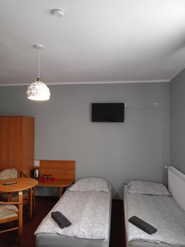 Triple Room with Private Bathroom image 2