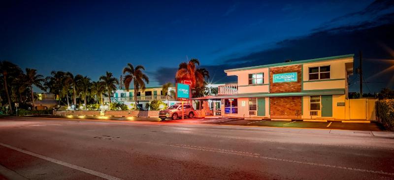 Horizon by the Sea Inn - image 33