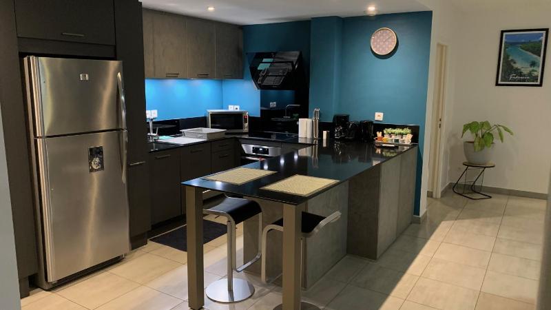 Kaili Ocean view luxury 2BR AC throughout Fiber Wifi & Pool - image 14