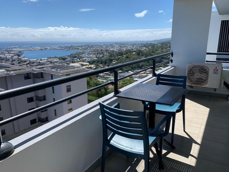 Kaili Ocean view luxury 2BR AC throughout Fiber Wifi & Pool - image 10