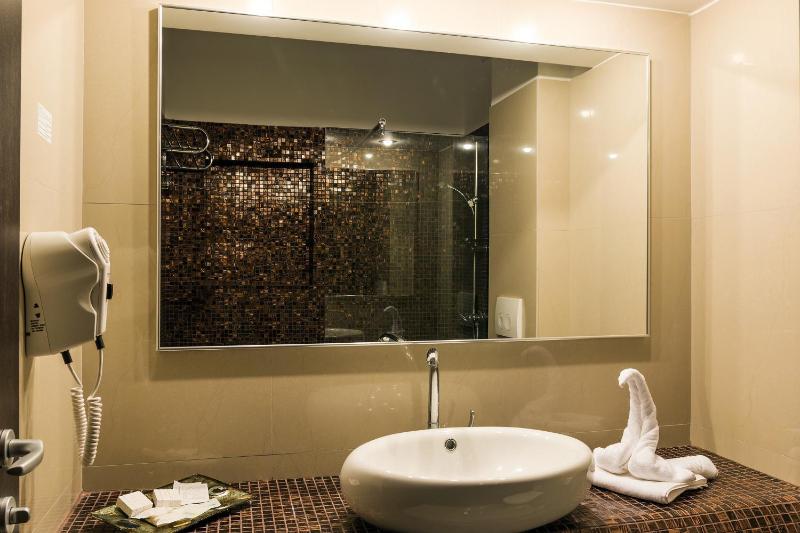 Suite image 2