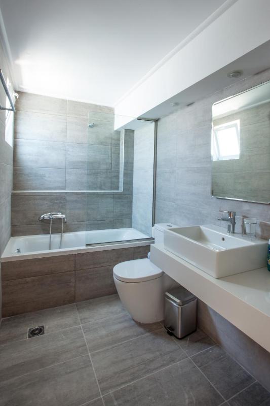 Suite with Sea View image 4