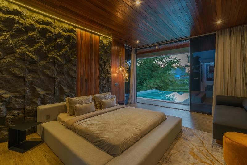 Casa Infinito - Resort Style 8 Bedroom Villa in Canggu - image 18
