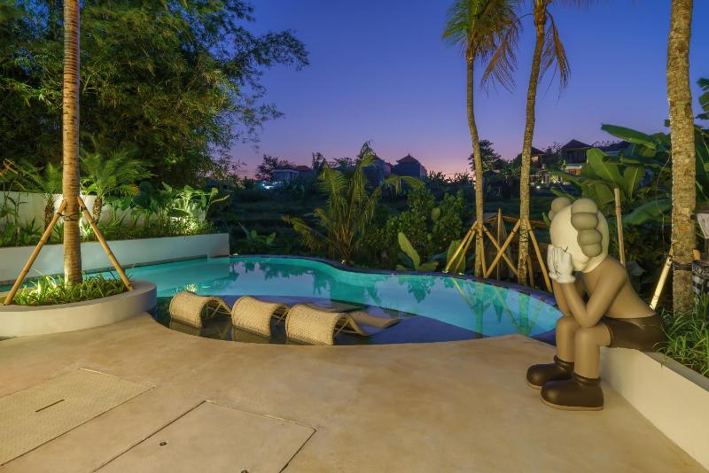 Casa Infinito - Resort Style 8 Bedroom Villa in Canggu - image 21