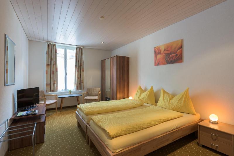 Twin/Double Standard Room image 3