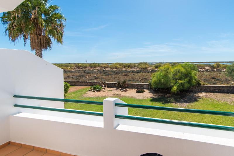 Golden Seaside Villa - Acesso Praia e Piscina Incluído - image 22