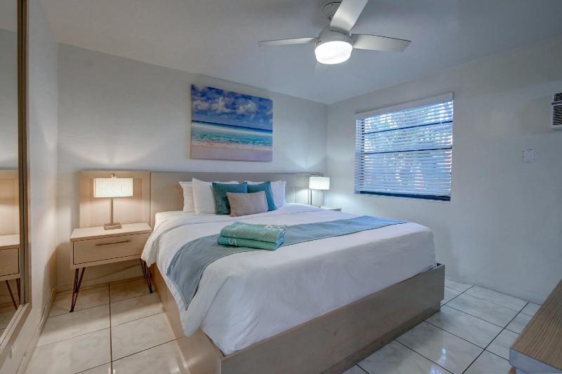 King Room image 3