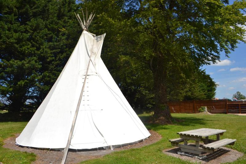 Tipi image 2