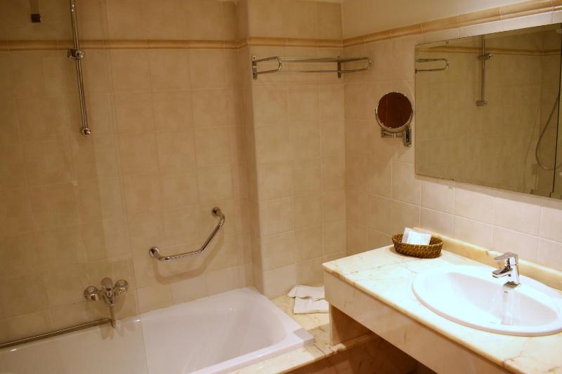 Superior Double Room image 2
