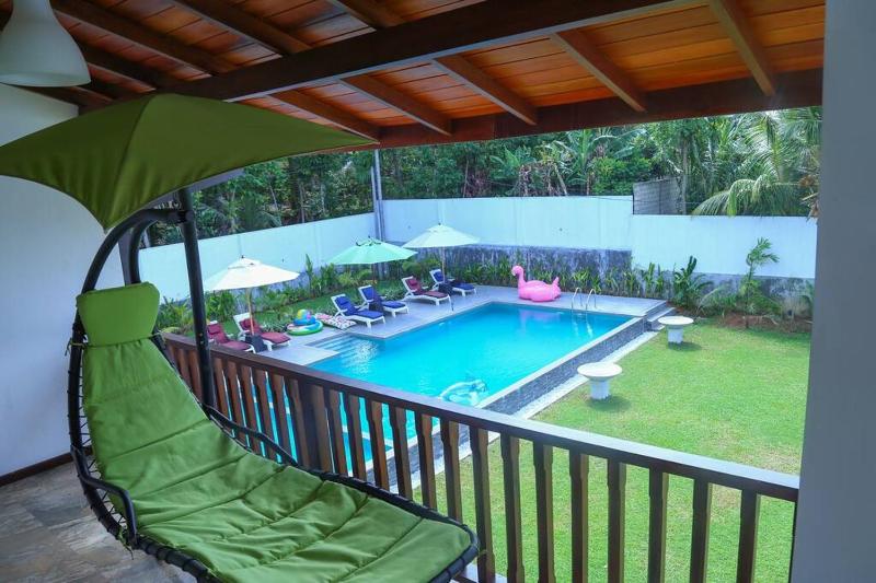 Exceptional 7Bed Villa with Pools Yoga Scuba & Pet Friendly in Hikkaduwa - image 9