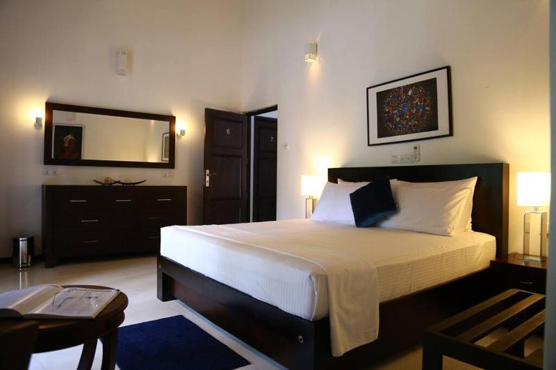 Exceptional 7Bed Villa with Pools Yoga Scuba & Pet Friendly in Hikkaduwa - image 19