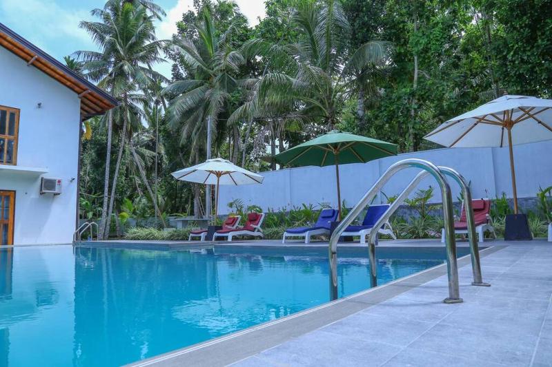 Exceptional 7Bed Villa with Pools Yoga Scuba & Pet Friendly in Hikkaduwa - image 35