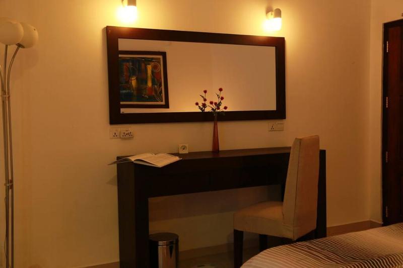 Exceptional 7Bed Villa with Pools Yoga Scuba & Pet Friendly in Hikkaduwa - image 46