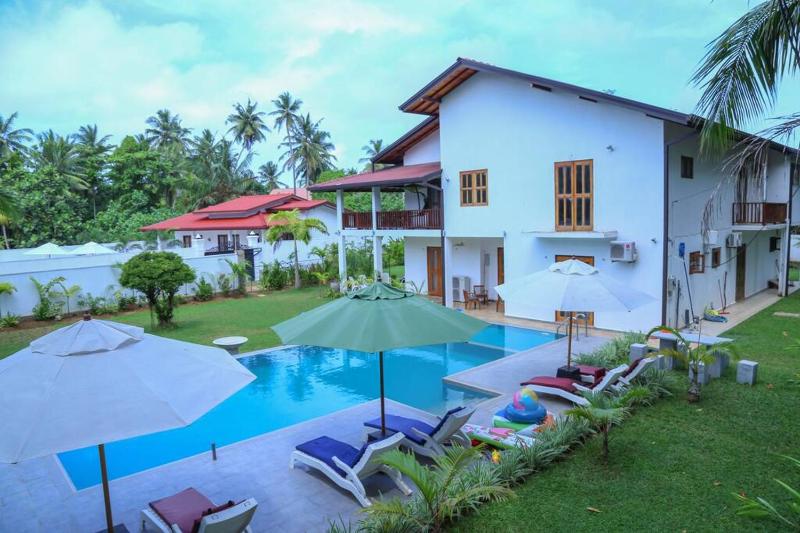 Exceptional 7Bed Villa with Pools Yoga Scuba & Pet Friendly in Hikkaduwa - image 22