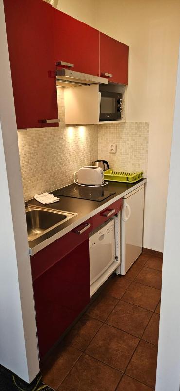 One-Bedroom Suite image 4