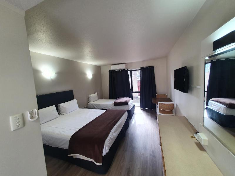 Ascot Epsom Motel - image 2