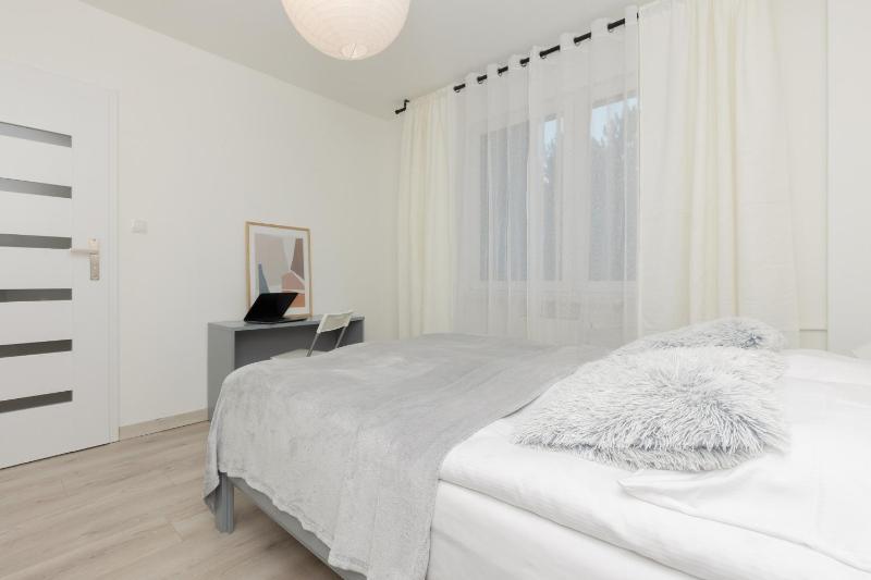 Kopcińskiego Bright & Spacious Apartment Warsaw Ursynów by Noclegi Renters - image 10