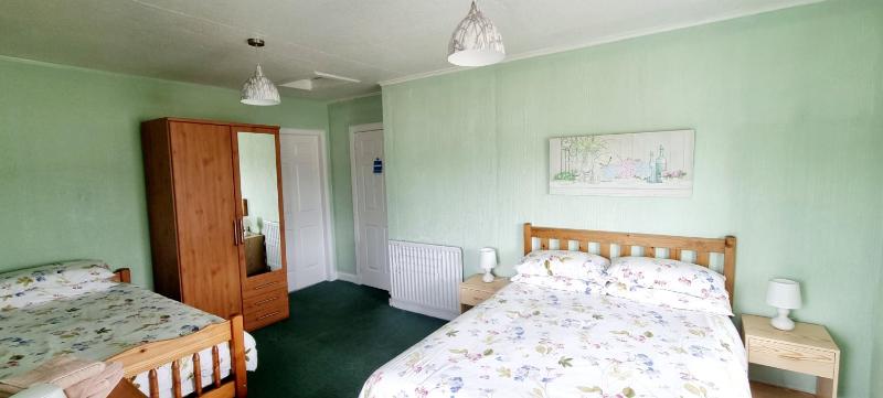 Family Room with Sea View image 4