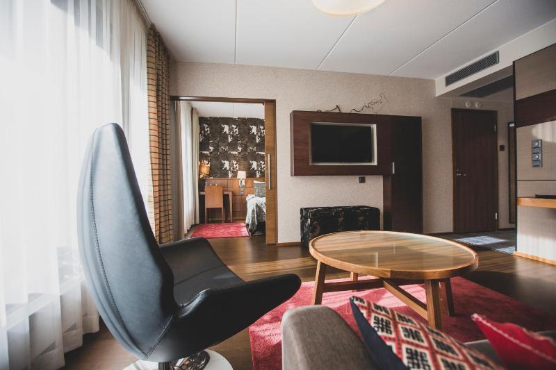 Junior Suite image 3