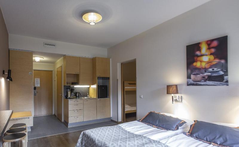 Standard Quadruple Room image 3