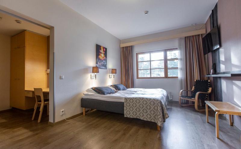 Standard Quadruple Room image 4