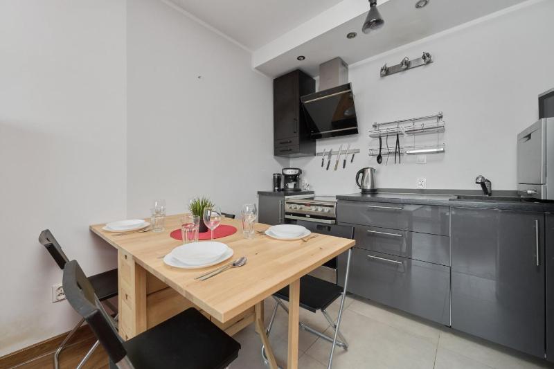 Apartament Drzewieckiego with Parking Wrocław by Noclegi Renters - image 23