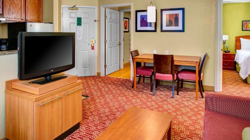 Two-Bedroom Suite image 1