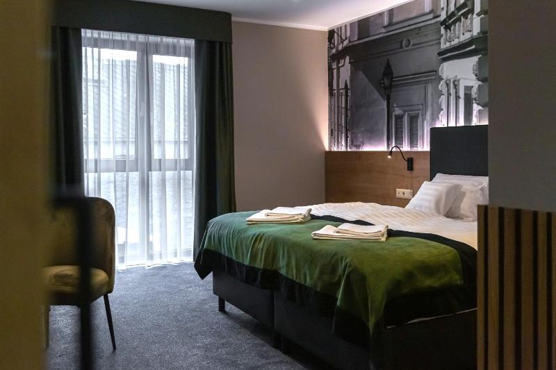 Superior Double Room image 4