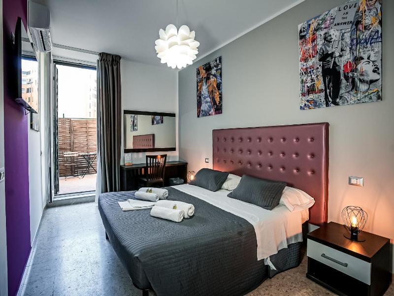 Double or Twin Room with Terrace image 4