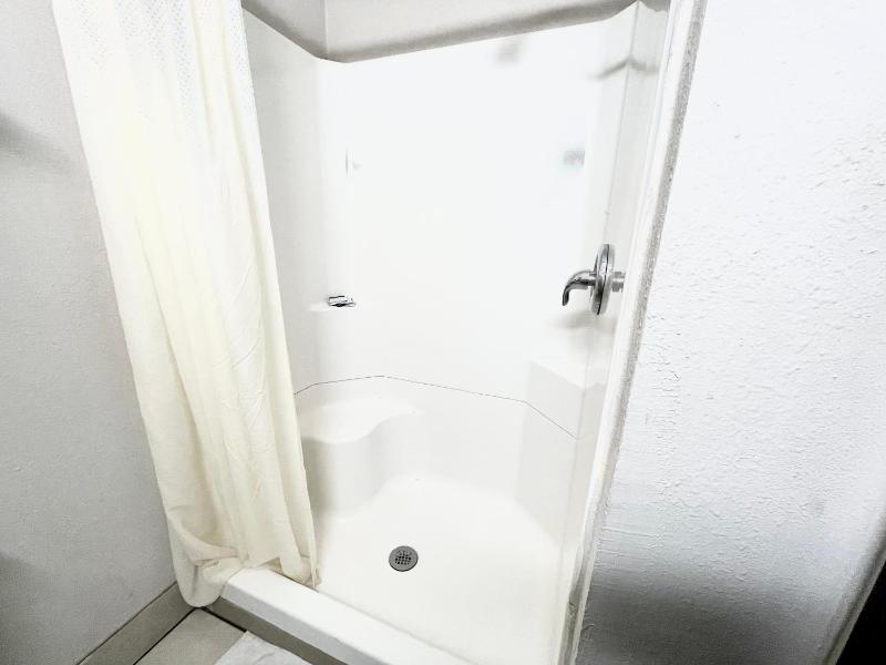 Double Room image 2