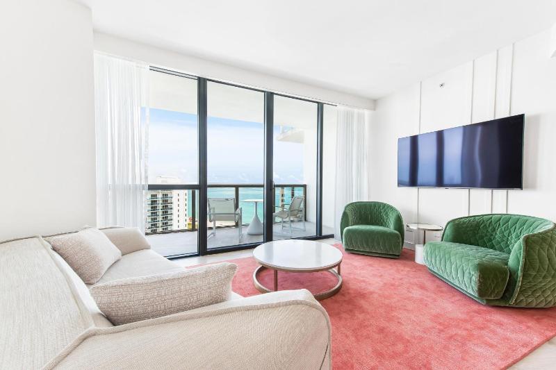 Ocean View 2 Bdr Suite, 2 Bedroom Suite, Bedroom1: 1 King, Bedroom2: 1 Queen, Ocean View image 4