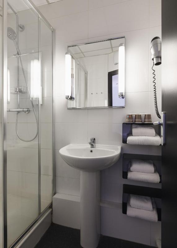 Triple Room image 2