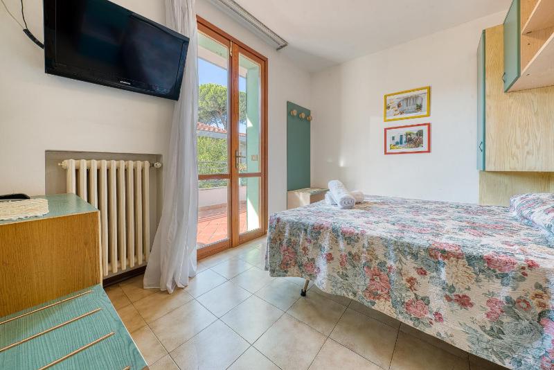 One-Bedroom Apartment (4 Adults) image 4