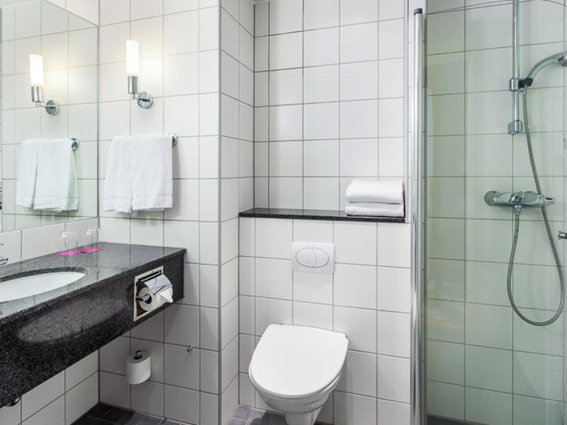 Deluxe Double Room image 2