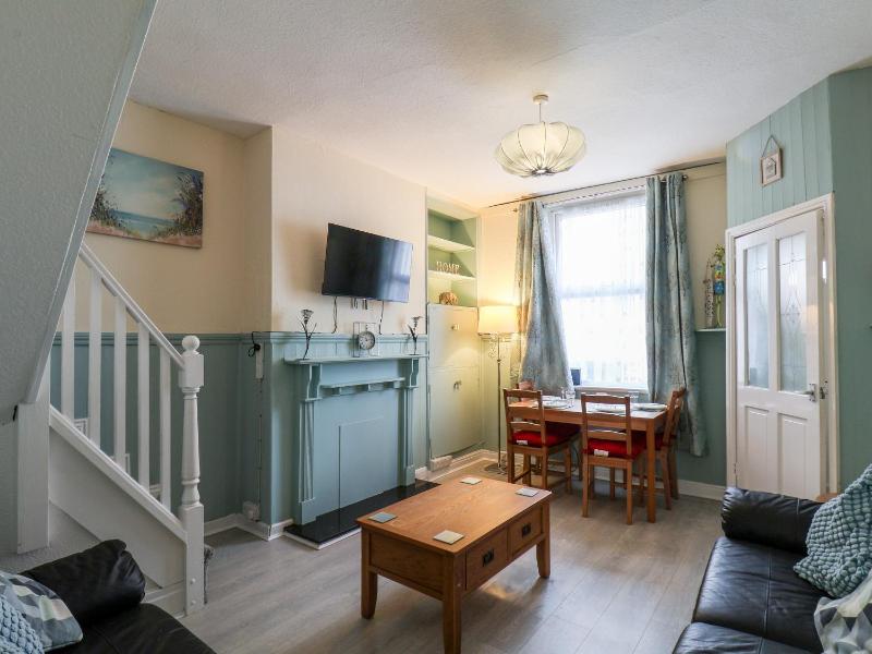 24 Trafalgar Road - image 1