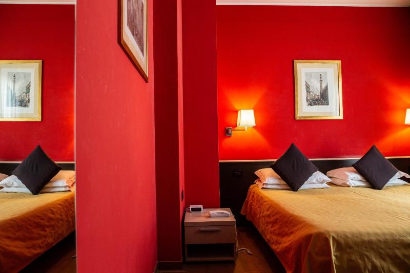 Economy Double Room image 1