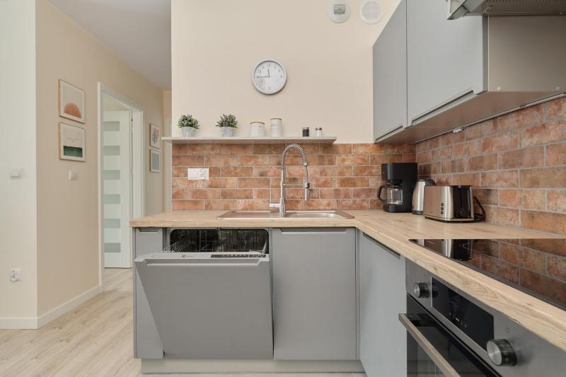 Apartment Piękna with PARKING Wrocław by Noclegi Renters - image 6