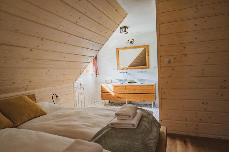 Chalet image 1