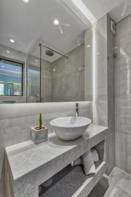  Standard Double Room with Mountain or Garden View image 1