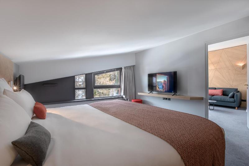 Privilege Suite with Balcony image 4