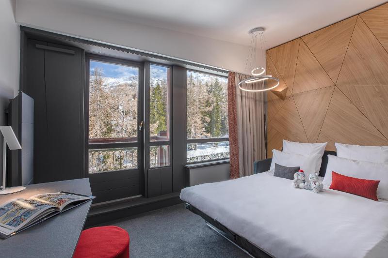 Privilege Suite with Balcony image 1