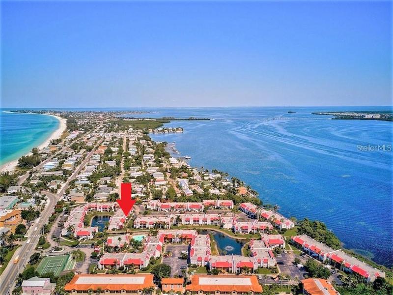 Resort Style Condo by the Beach with Heated Pool at Runaway Bay - image 42