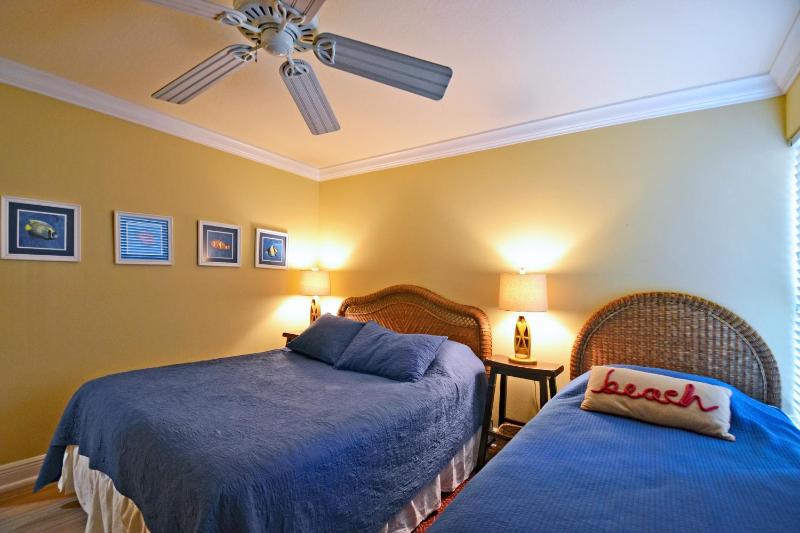 A few steps from the beach with community pool - image 19
